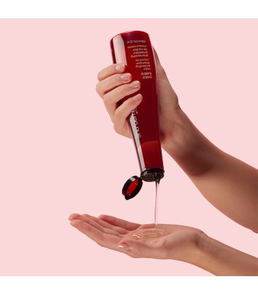 Шампунь Shu Uemura Color Lustre для окрашенных волос.