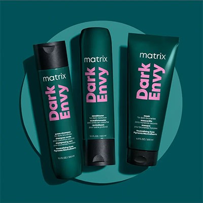 Matrix result. Matrix Dark Envy. Дарк Энви Матрикс маска. Шампунь Matrix Dark Envy для нейтрализации. Шампунь Матрикс для брюнеток Dark.