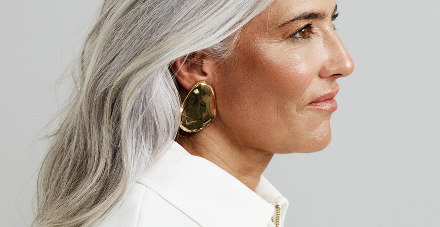 Почему toning-уход для седых волос снова в центре внимания: что важно знать поклонникам Balmain Hair